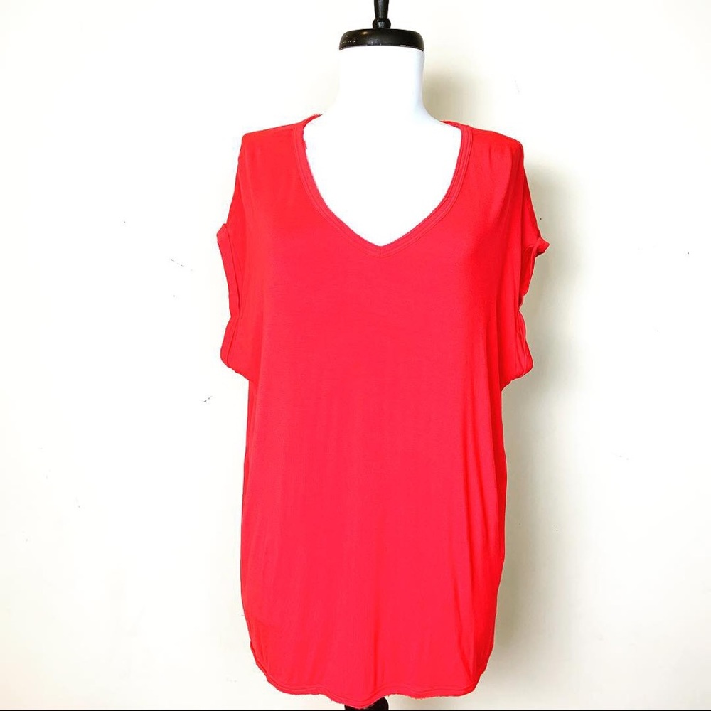 Tahari Red Top size Large